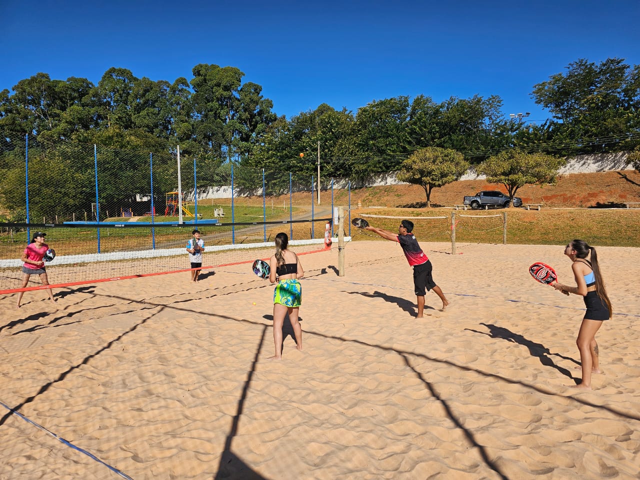 Beach Tennis em Franca: esporte ganha cada vez mais adeptos de todas as idades