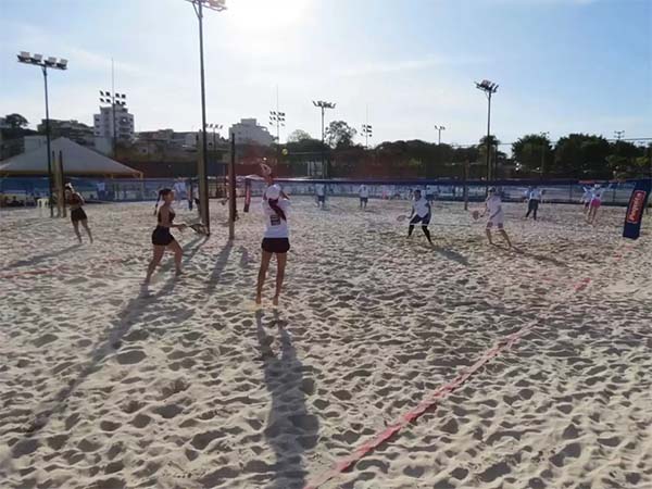 Participe do Torneio Interno de Beach Tennis do Divinópolis Clube!