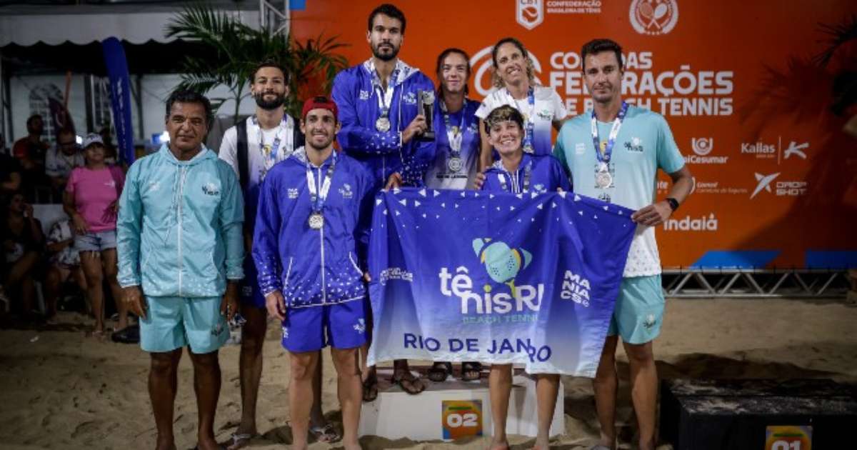 Equipe de beach tennis do Rio de Janeiro competindo na Copa das Federações em Fortaleza.