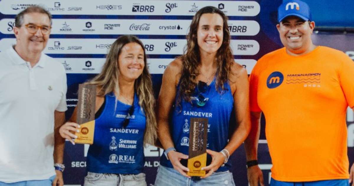 Rafa Miiller e Patrícia Diaz comemorando a vitória no Macena Open 2023 em Maceió.