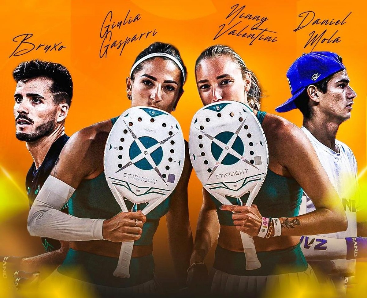 Atletas de beach tennis competindo no Circuito Tereré Beach Experience em Campo Grande.