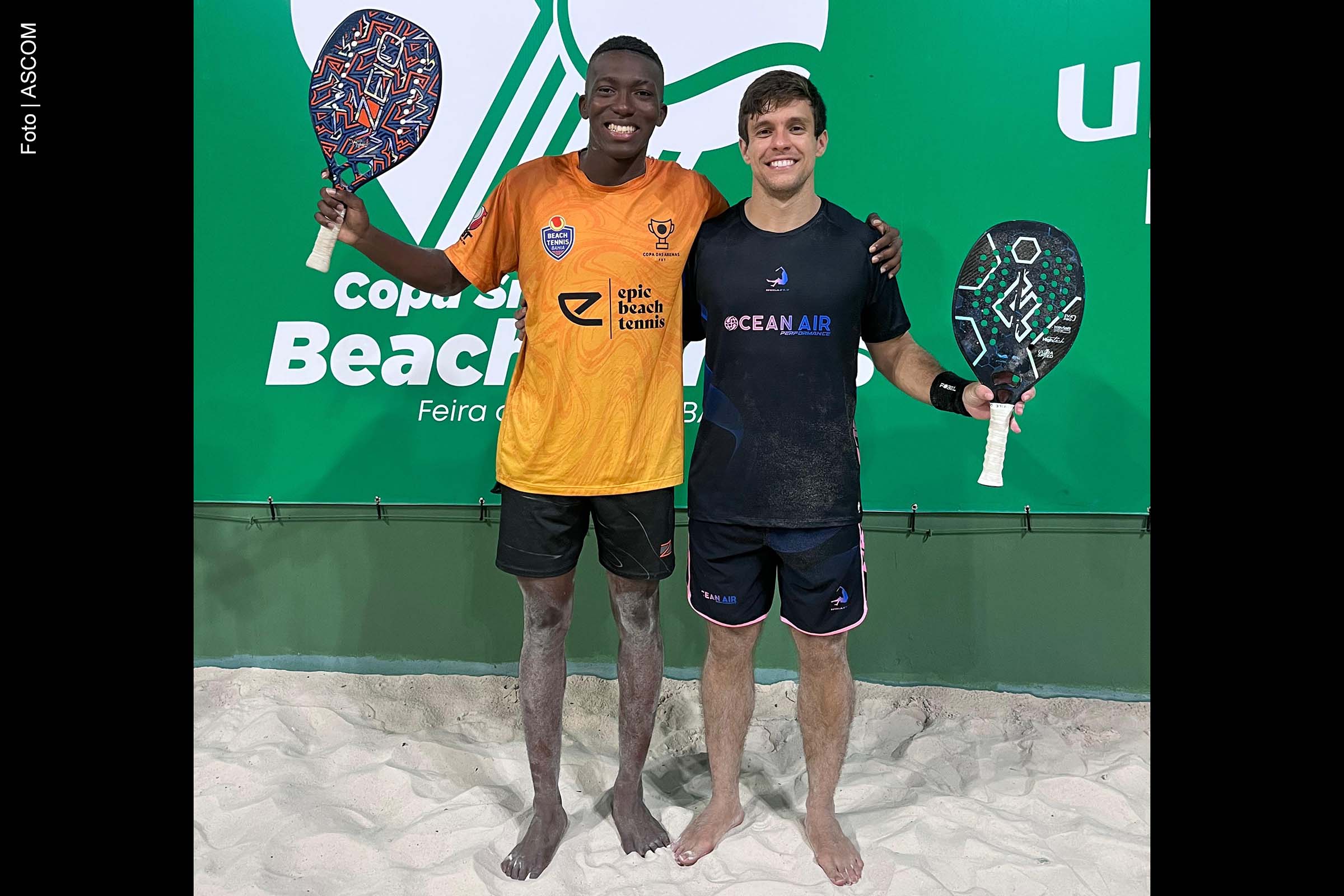 Jogadores de Beach Tennis competindo no ITF BT 400 em Feira de Santana, Bahia.