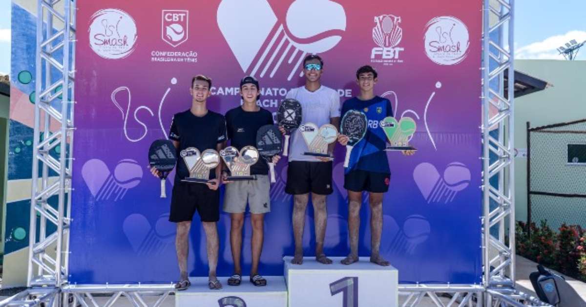 Jogadores competindo no ITF BT 400 de Beach Tennis em Feira de Santana.